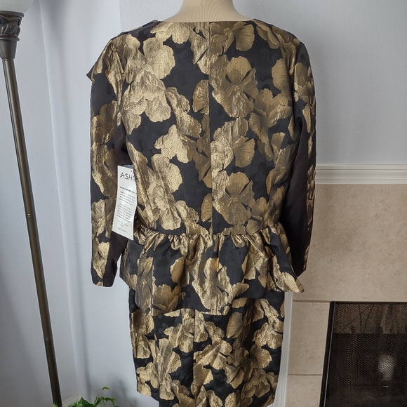 COPY - NWT Ashro 2pc Black and Gold Skirt Set Size 16 - Picture 5 of 16